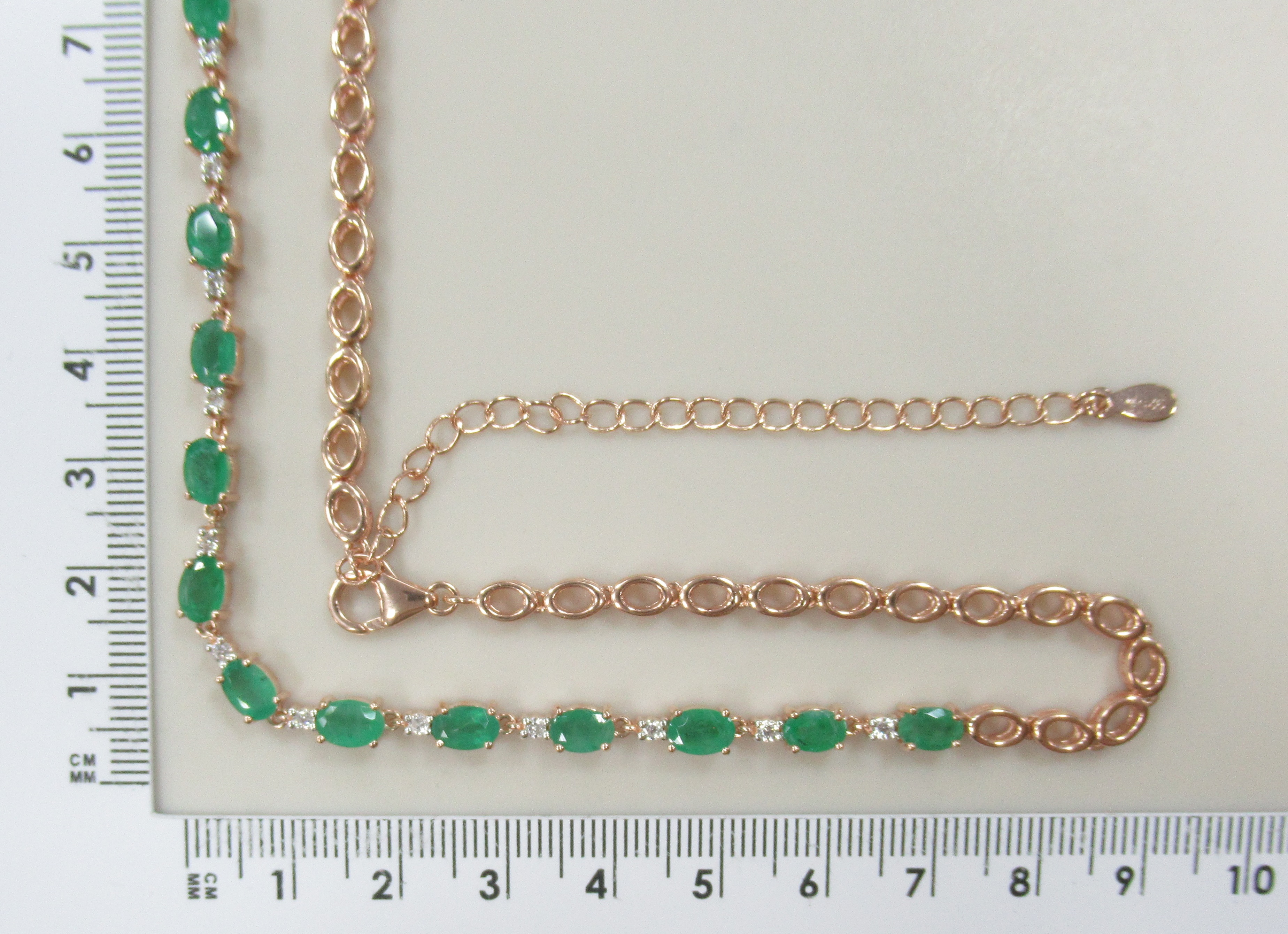 Серебряное колье с изумрудами